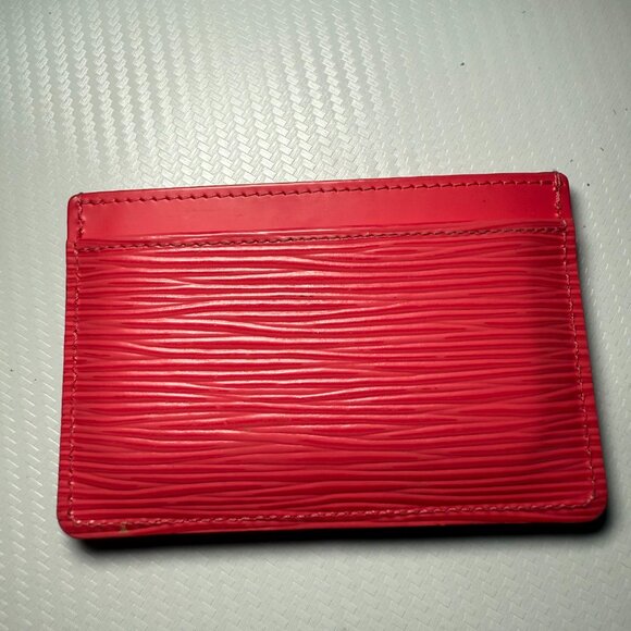 Louis Vuitton Epi Leather Card Holder – Pink - Picture 4 of 6